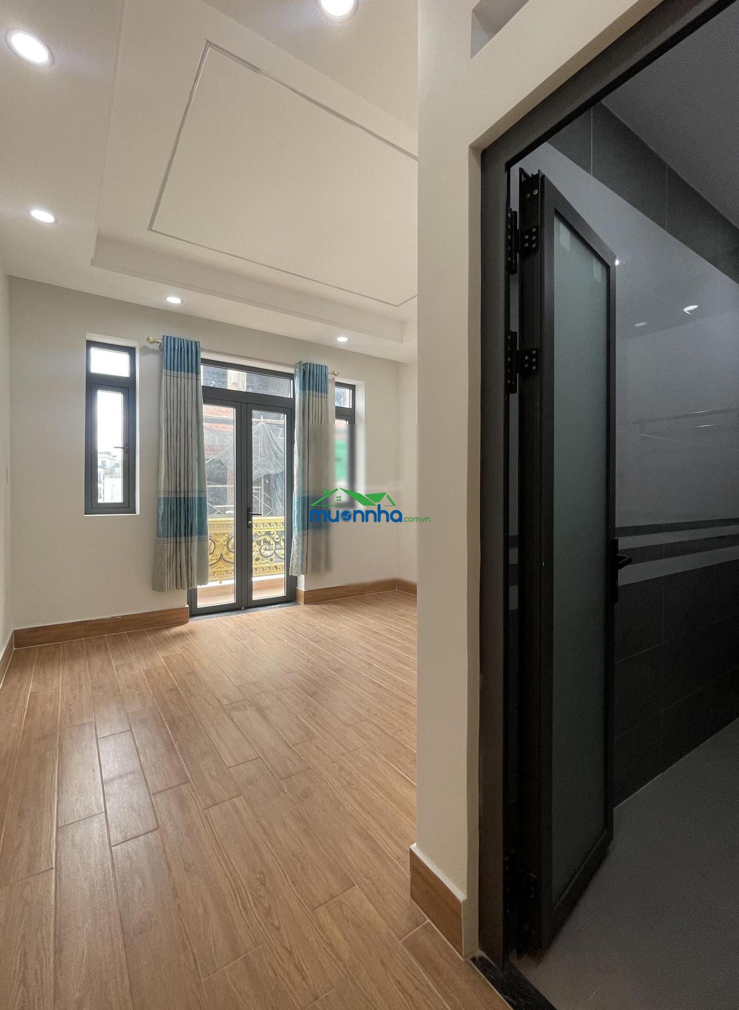 Bán nhà 4 tầng, hẻm 390, quốc lộ 1a, 6,3 tỷ, 56m², hàng hiếm view đẹp, 4pn, 5wc, hẻm 7m.