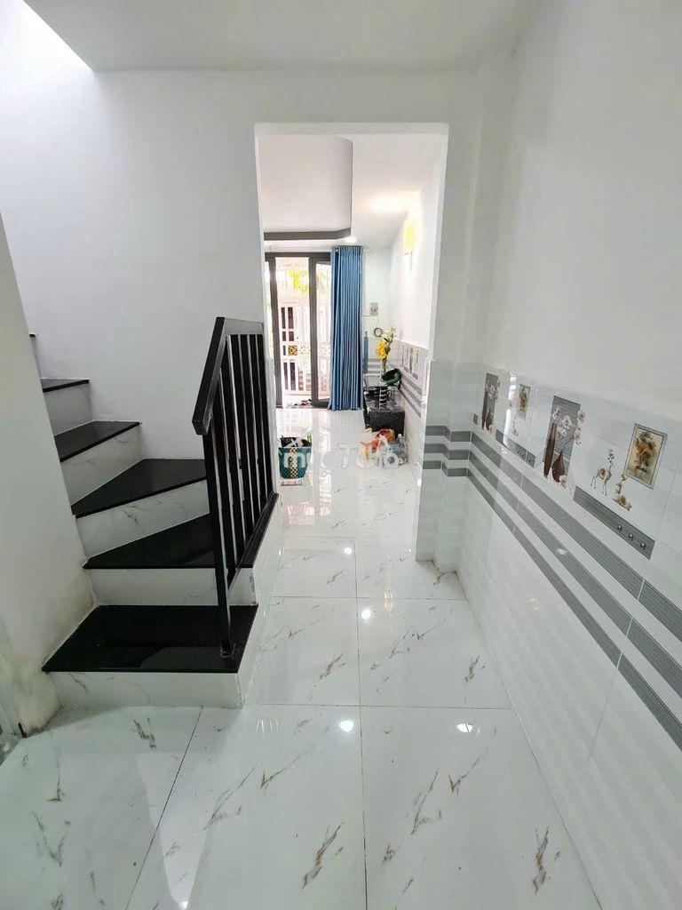 Chính chủ cho thuê nhà hẻm 1544 lvlương (cầu long kiển), (2 pn ,2wc)