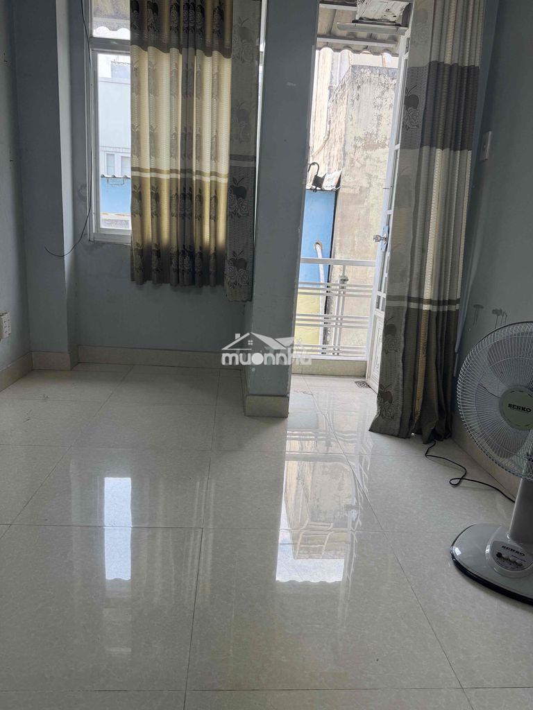 Phòng trọ đường lê văn duyệt gần chợ bà chiểu