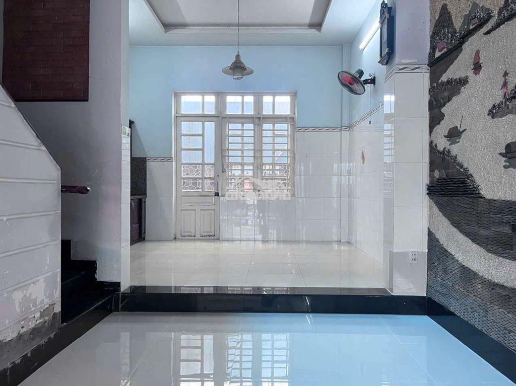 Cho thuê nhà chính chủ mặt tiền vi trí đẹp - 4