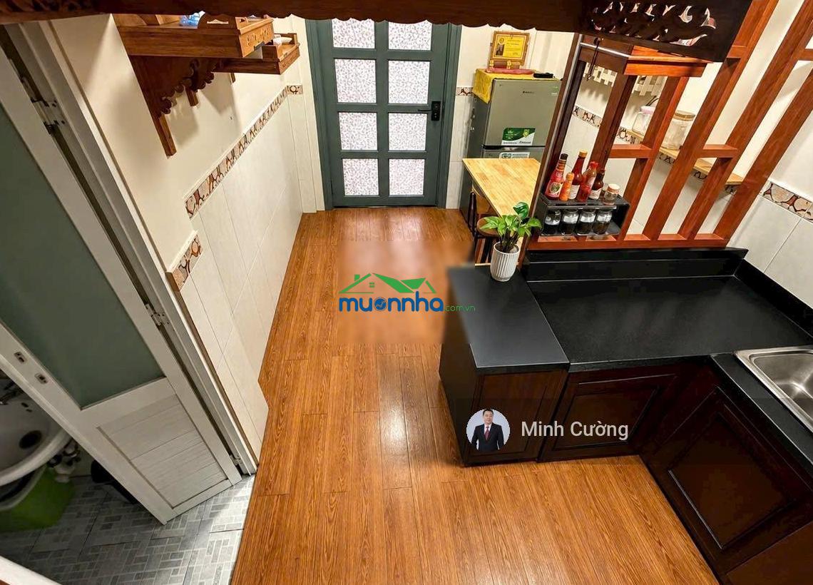 Bán nhà ngay phố ẩm thực phan xích long, sd 68m2, 4 tầng btct 3pn, hẻm 3m sát mt, chỉ 4.2tỷ tl - 4