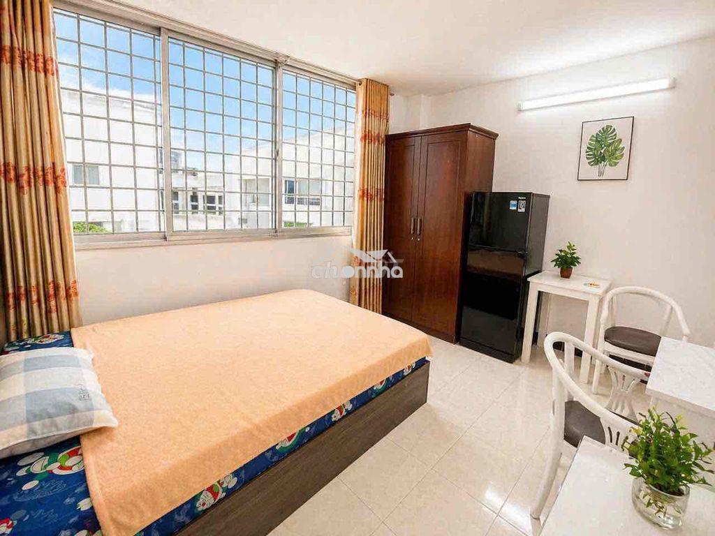 Cho thuê studio cửa sổ trời to gần đại học văn lang đầy đủ nội thất - 2