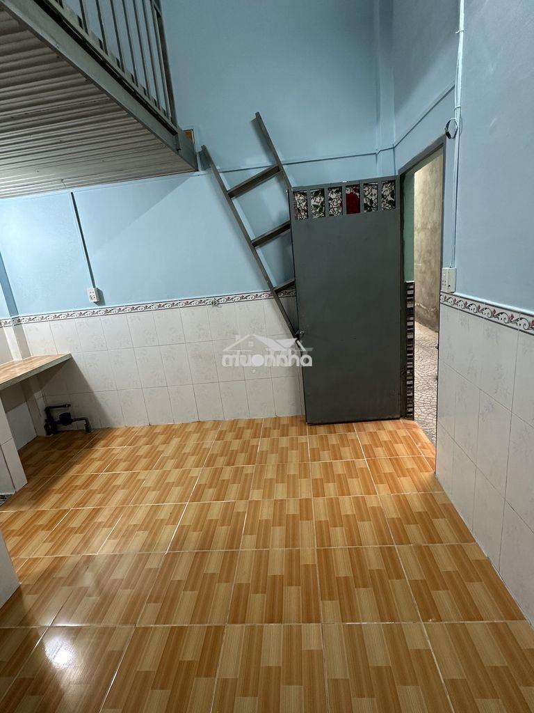 Phòng trọ có gác 25m2,p. thạnh xuân- cầu ba tấn.q.12