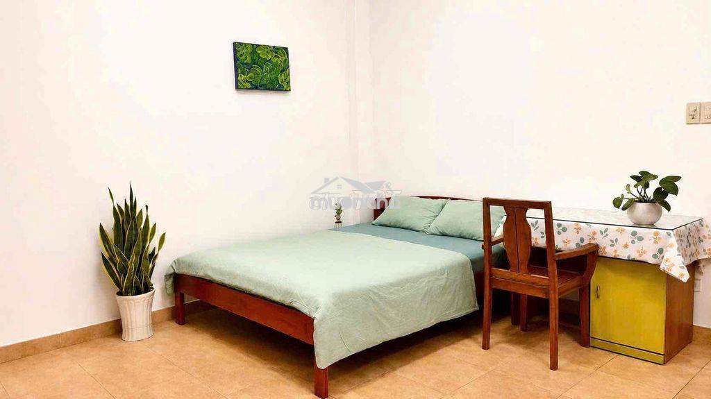 Phòng rộng dễ thương nấu ăn không ám khói - 2