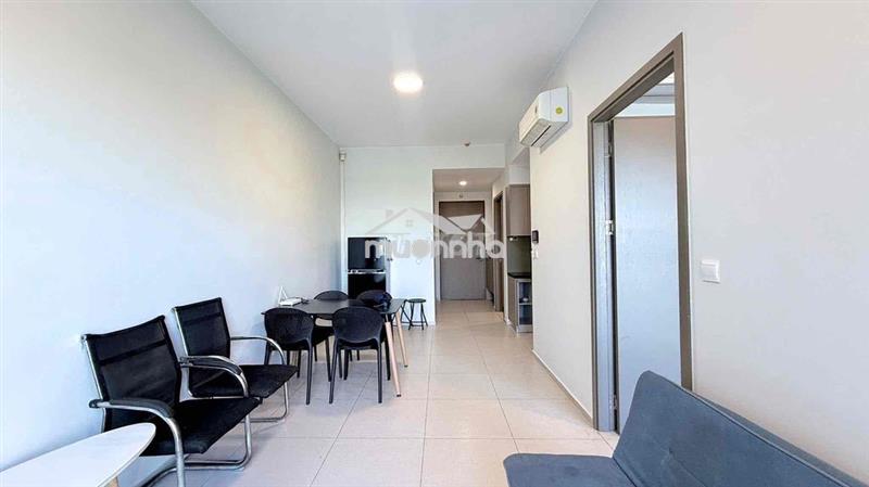 Căn 2pn xách vali vào ở luôn. giá 8 tr/tháng. lh xem nhà