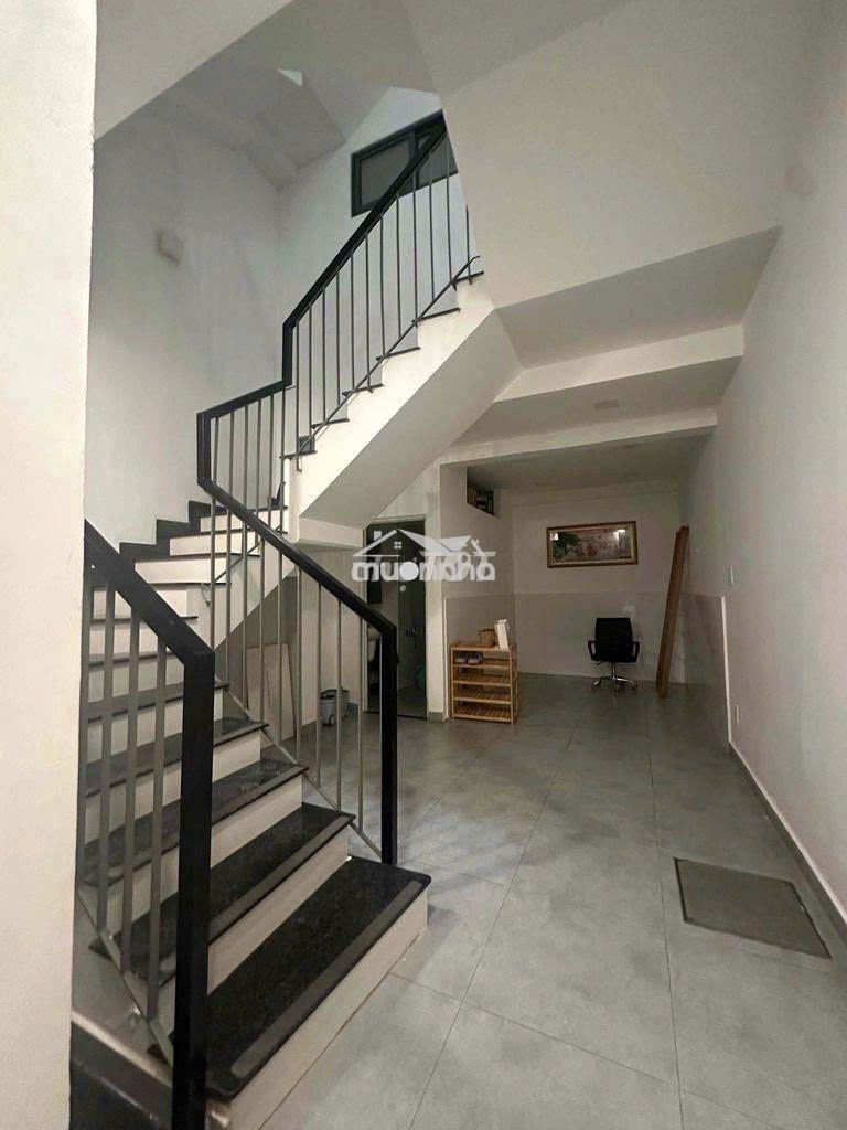 Cho thuê nhà hẻm lớn 137/ trần hưng đạo, q1 4x16m trệt 3 lầu giá 40tr - 3