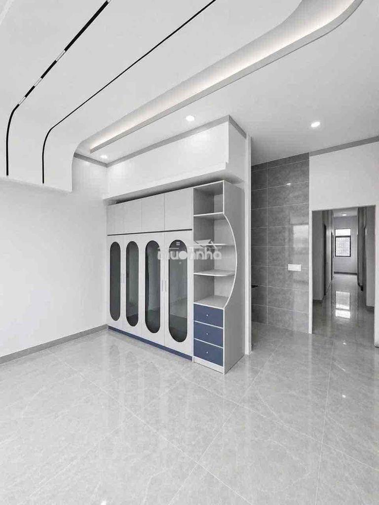 Bán nhà xây mới 110m2, 3 lầu hoàn công, 4pn. đường nhựa 5m - 4