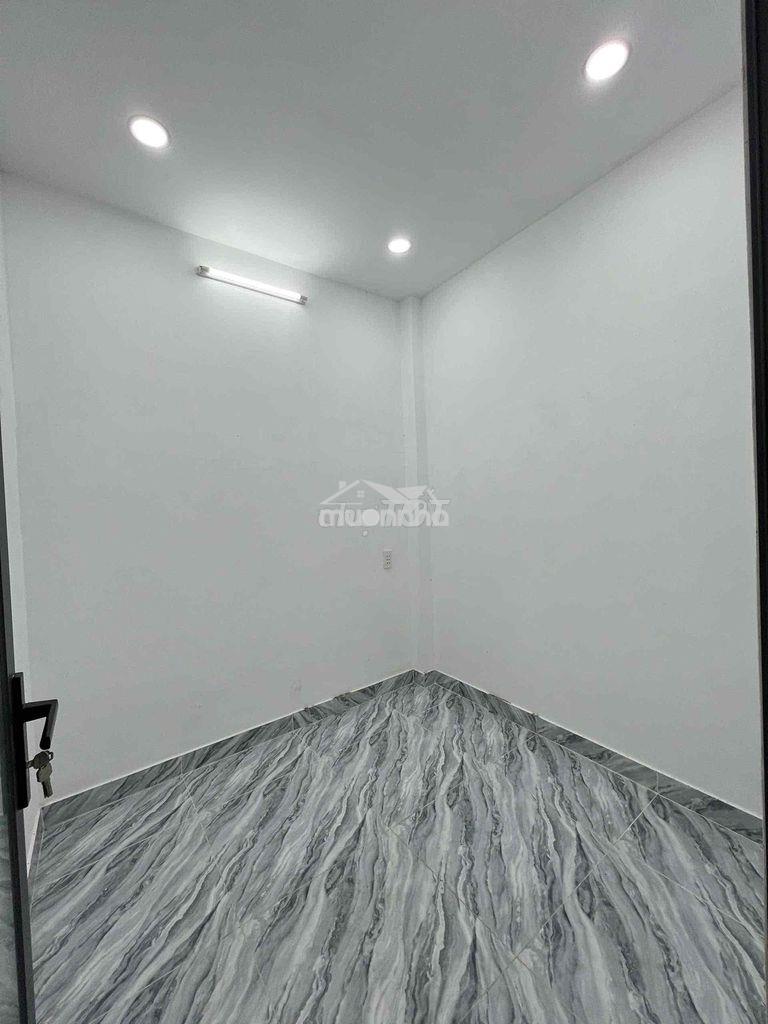 Cho thuê nhà nguyên căn hẻm 2174 huỳnh tấn phát 3 phòng ngủ - 4