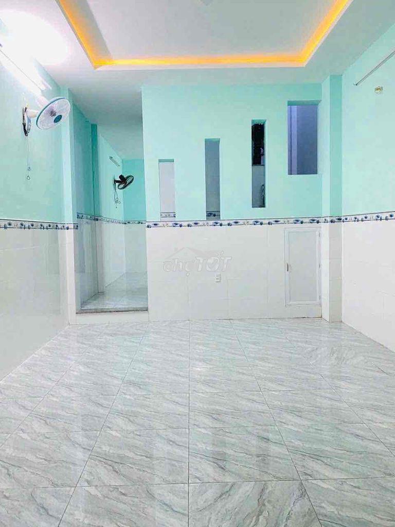 Nhà mới đẹp hẻm xe hơi ngay chung cư picity giáp gò vấp