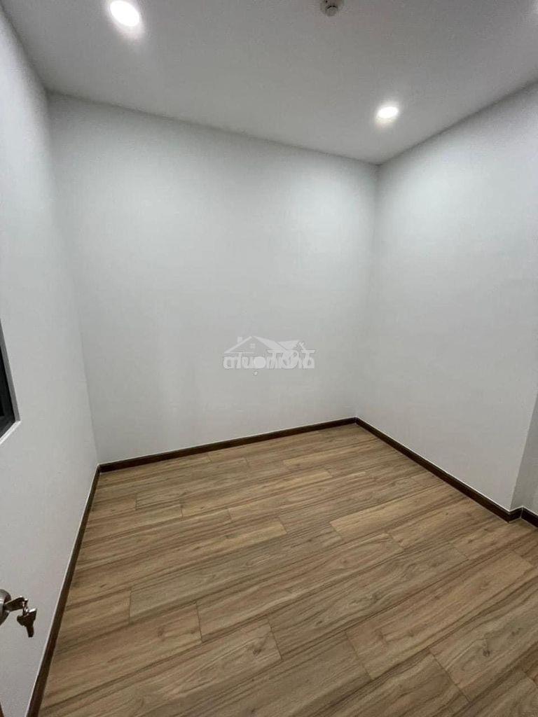 Cho thuê nhanh căn 2pn 5tr5, sẵn 1máy lạnh, bếp hút mùi, dọn vào ởliền - 4