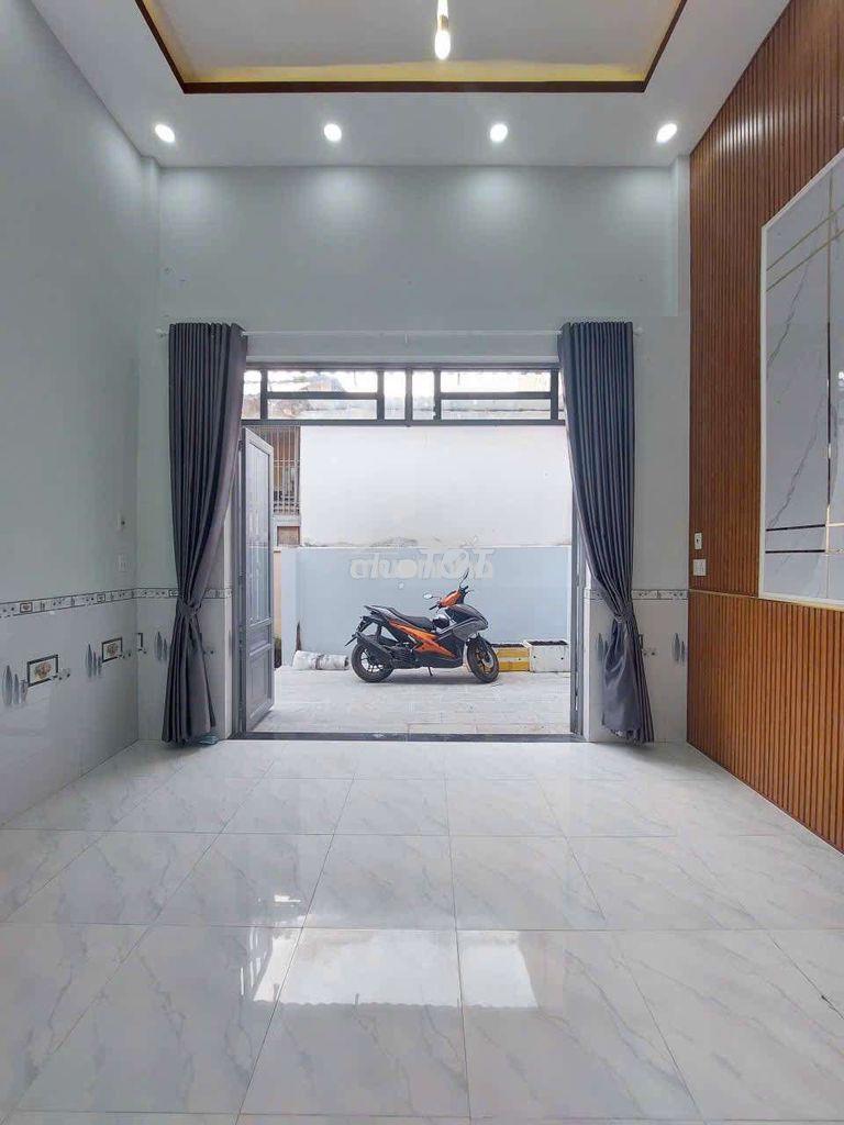 Nhà shr 4,6m x 13m. đúc lửng 3 pn 1/ ngắn đường liên khu 2.5 - 2