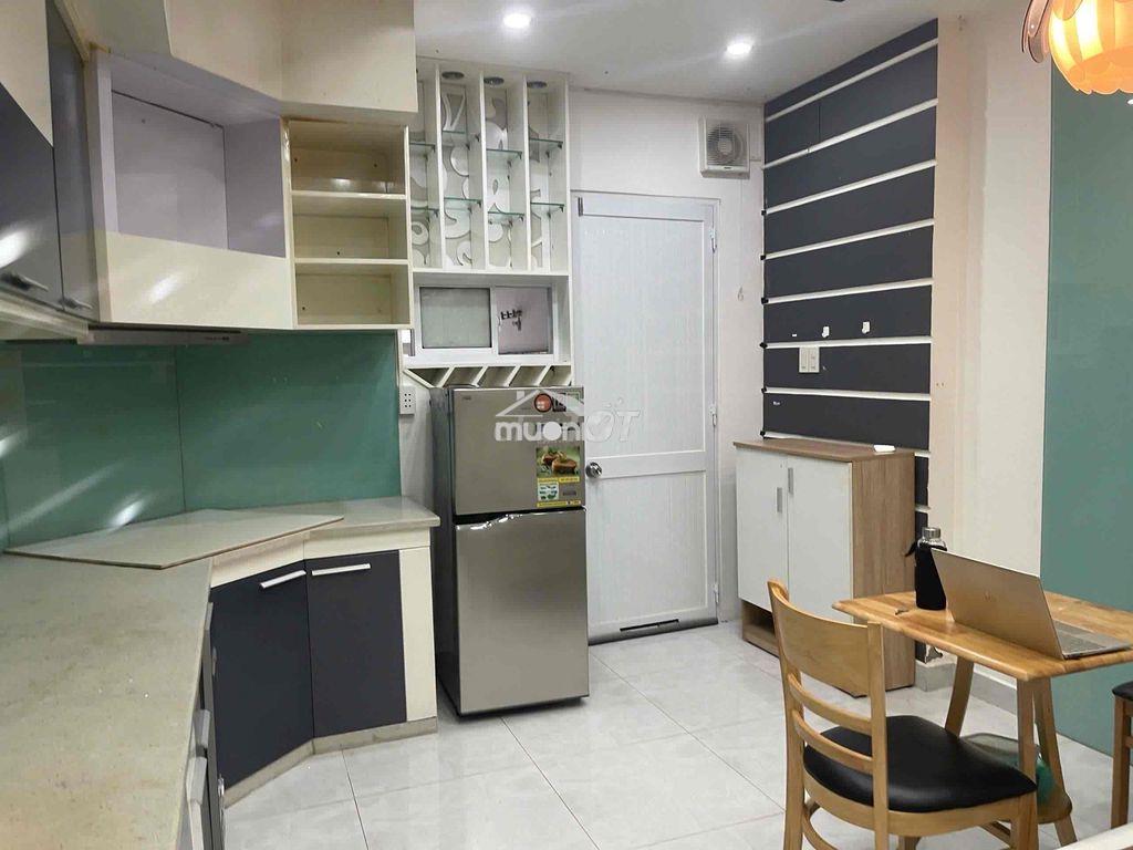 Phòng cho thuê có nội thất /căn hộ dịch vụ ngay trung tâm quận 1 - đườ - 4