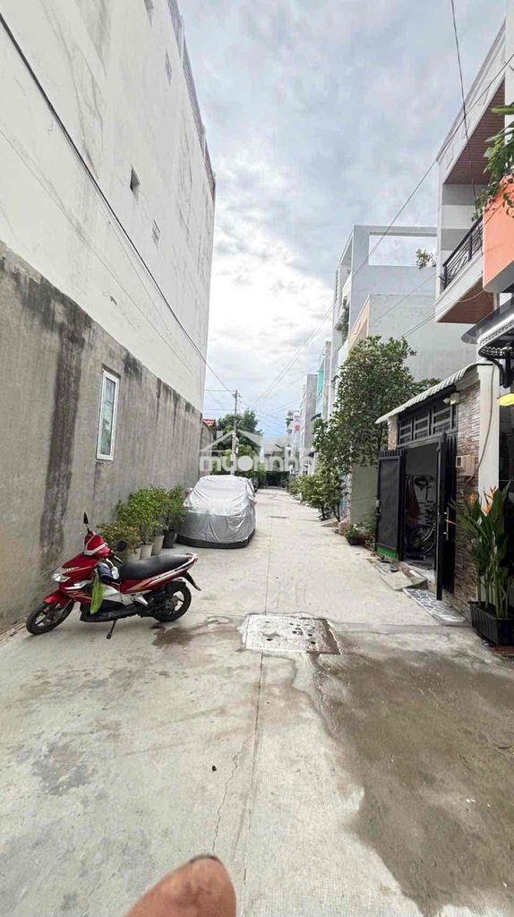 Nhà mới 2 lầu 5,55 tỷ - 2