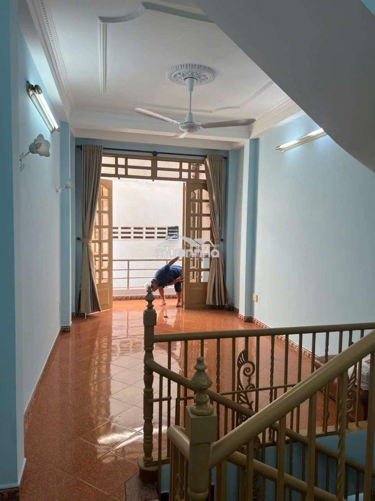 Cho thuê nhà nguyên căn. đường trần văn đang. phường 11.quận 3 - 4
