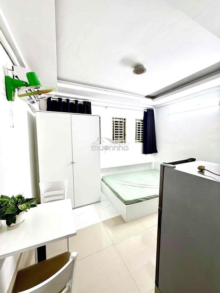 Studio cửa sổ trời đón nắng nội thất đầy đủ ở 1-3 người - 4