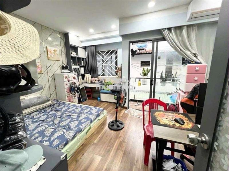  Chủ chuyển nơi ở nên cần nhượng lại căn nhà tâm huyết tại quang trung