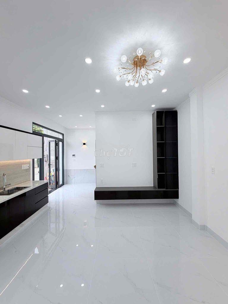 Nhà bửu long sổ riêng gẩn trường lái đường ô tô giá tốt thổ cư sạch
