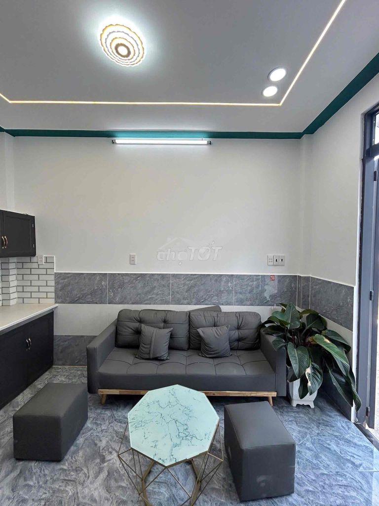 Nhà bán gấp 1 trệt 1 lầu gần chợ 400tr