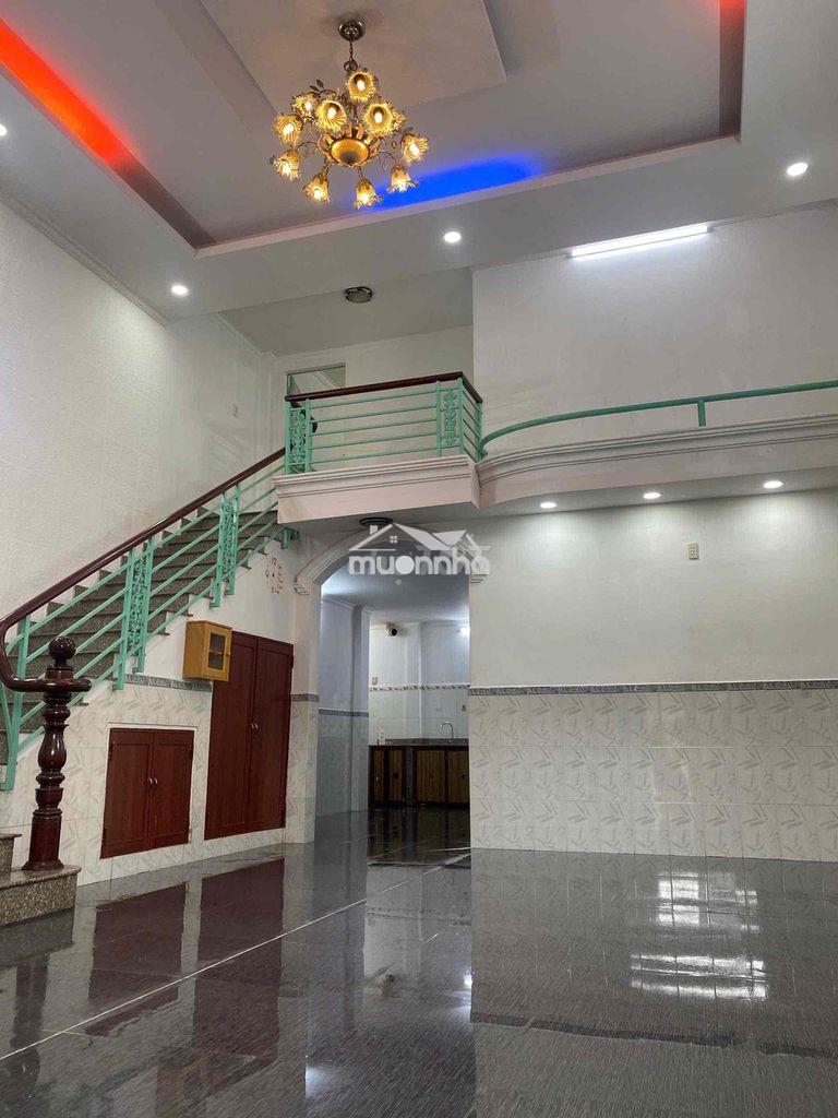Cho thuê nhà diện tích lớn emax