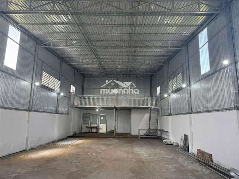 Cho thuê kho 590m2 mặt tiền quốc lộ – đường container – giá chỉ 30tr