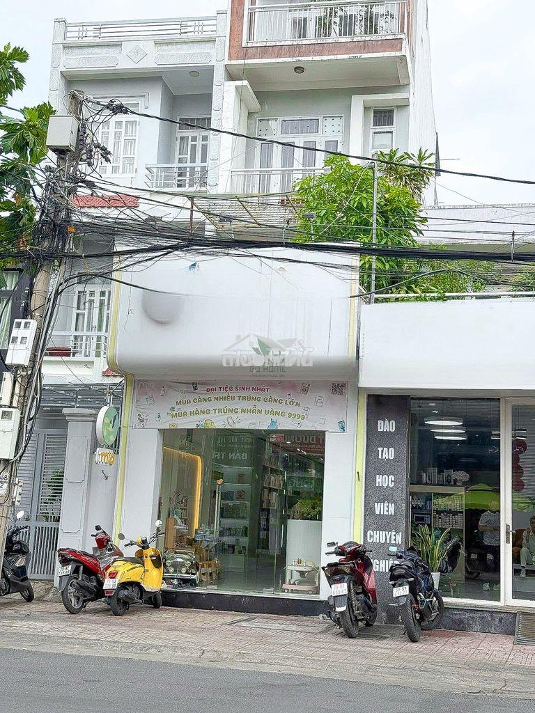 Cho thuê nhà kinh doanh 4 tầng mặt đường chính gần khu phố du lịch