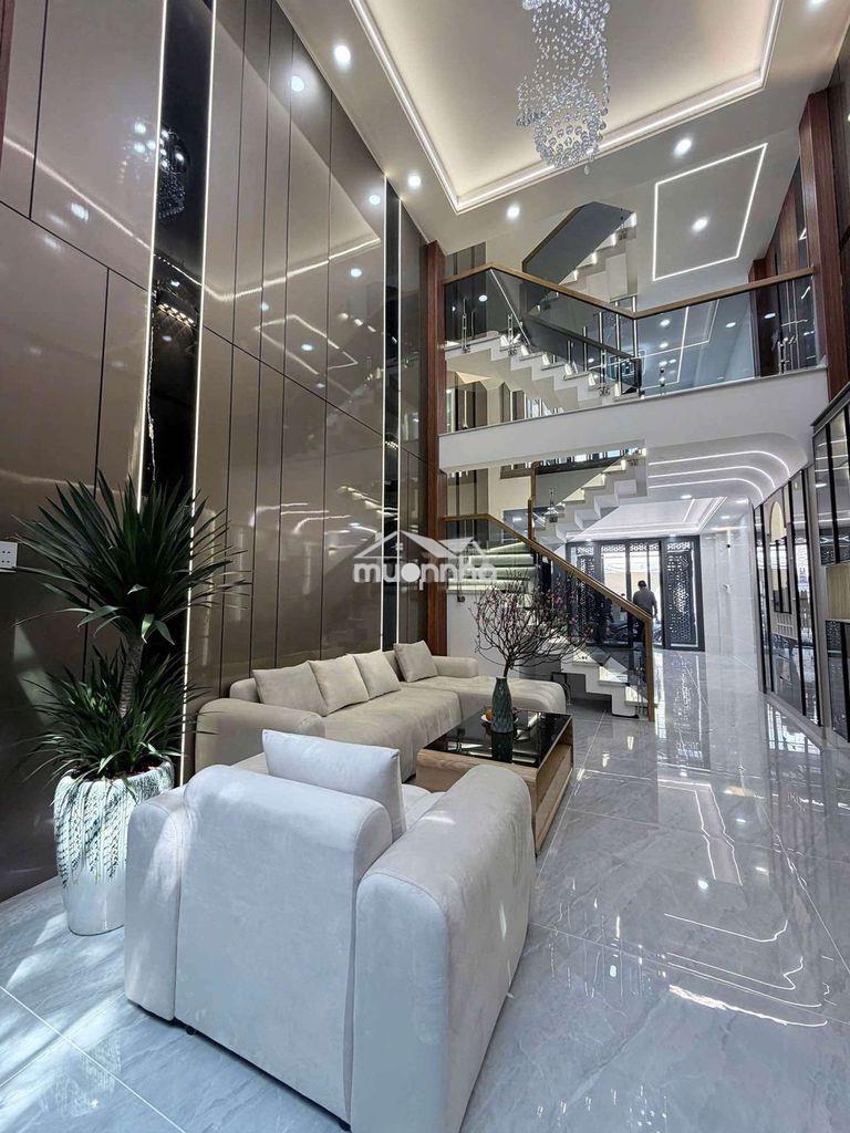Nhà ngay chợ 5 tầng - đường 10m - 2