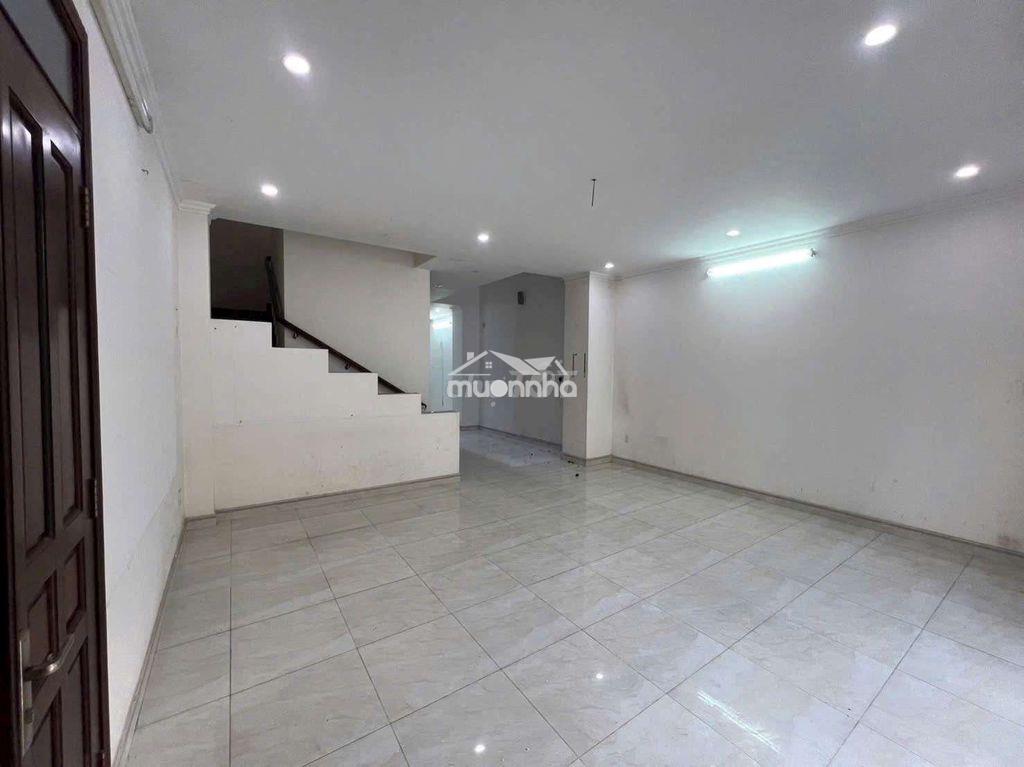 🏠Cho thuê nhà phố
ktm- dv biconsi bạch đằng phú cường . đt : 427m2 - 4