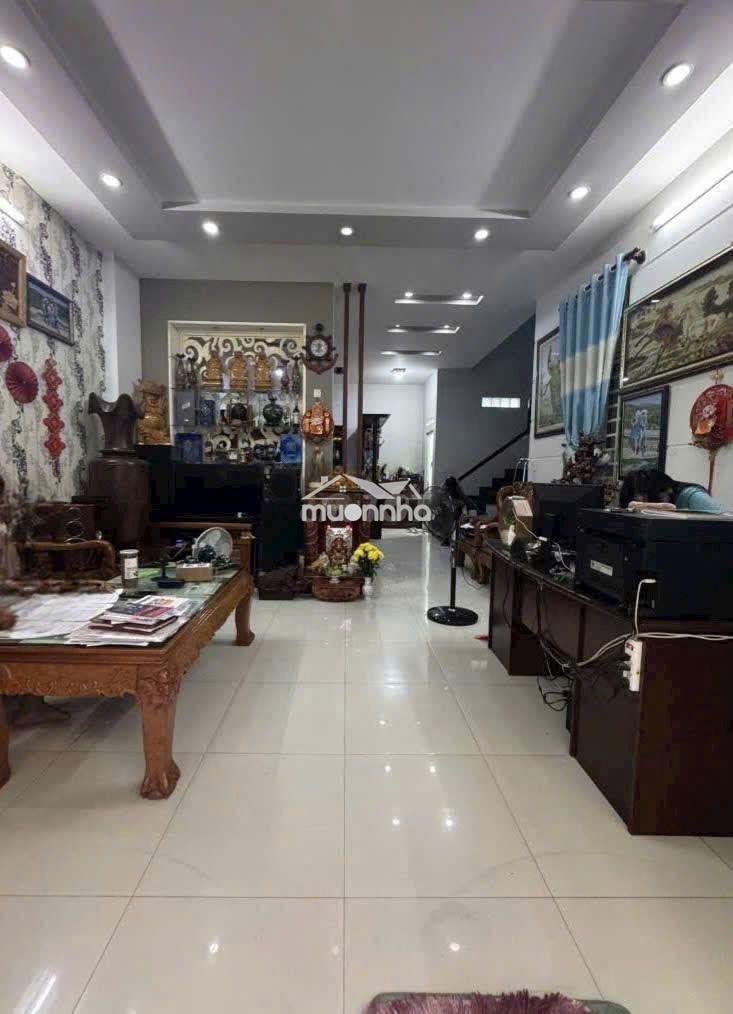 Cho thuê nhà nguyên căn 2 tầng – hẻm xe hơi 6m- đường 102 -lã xuân oai - 3