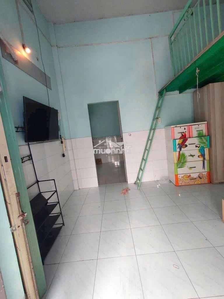 Cho thuê nhà quang trung hẻm 1050// cach hem xe hơi 2 can nhà