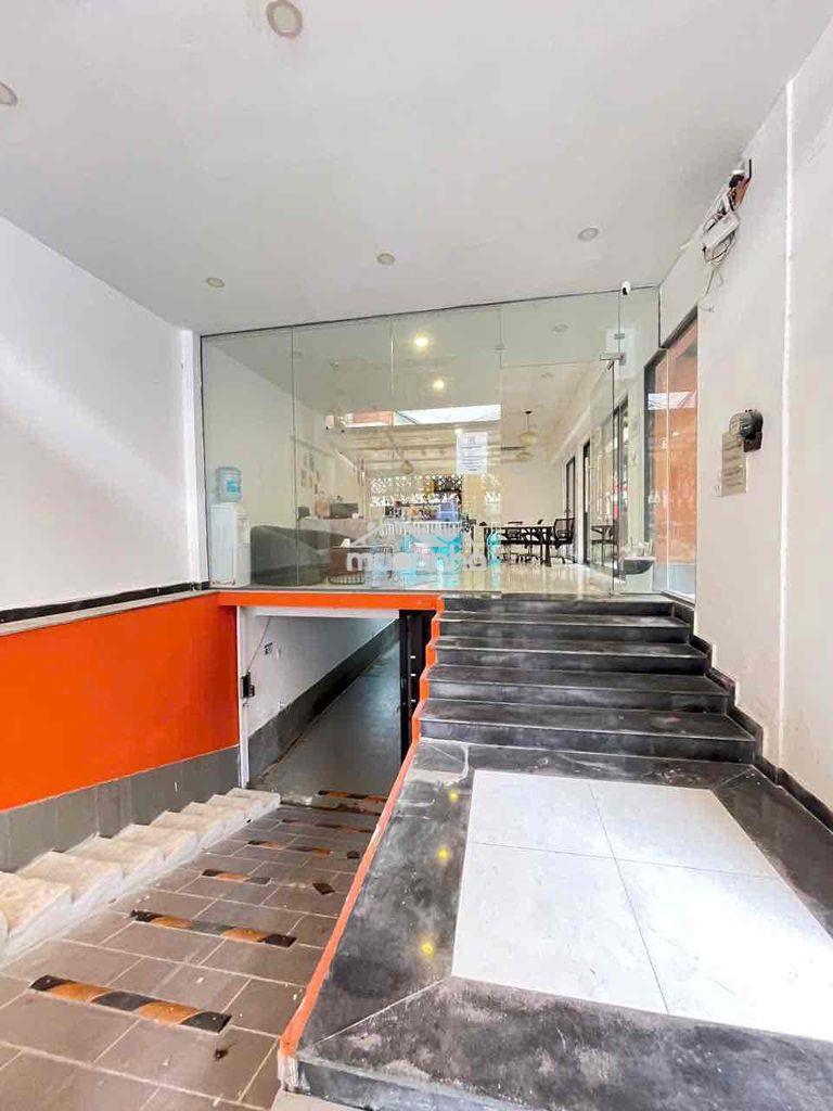 Mặt bằng đẹp rộng tại nguyễn đình chiểu quận 1 lối đi riêng