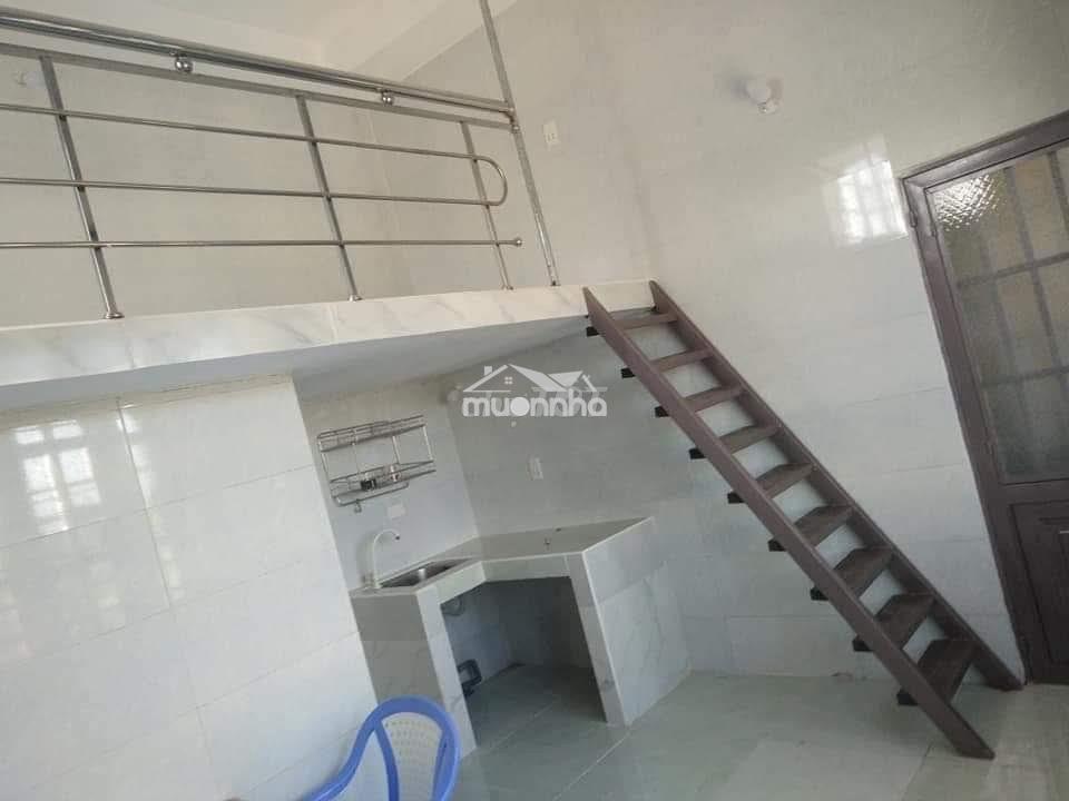 Phòng ngay emart pan huy ích có gác,bếp,wc riêng,0 chung chủ - 2