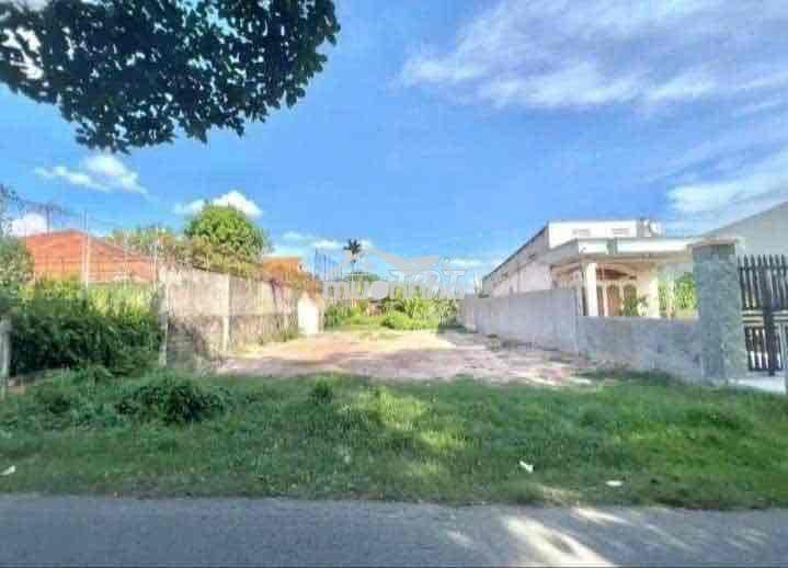 Bán gấp miếng đất ngộp