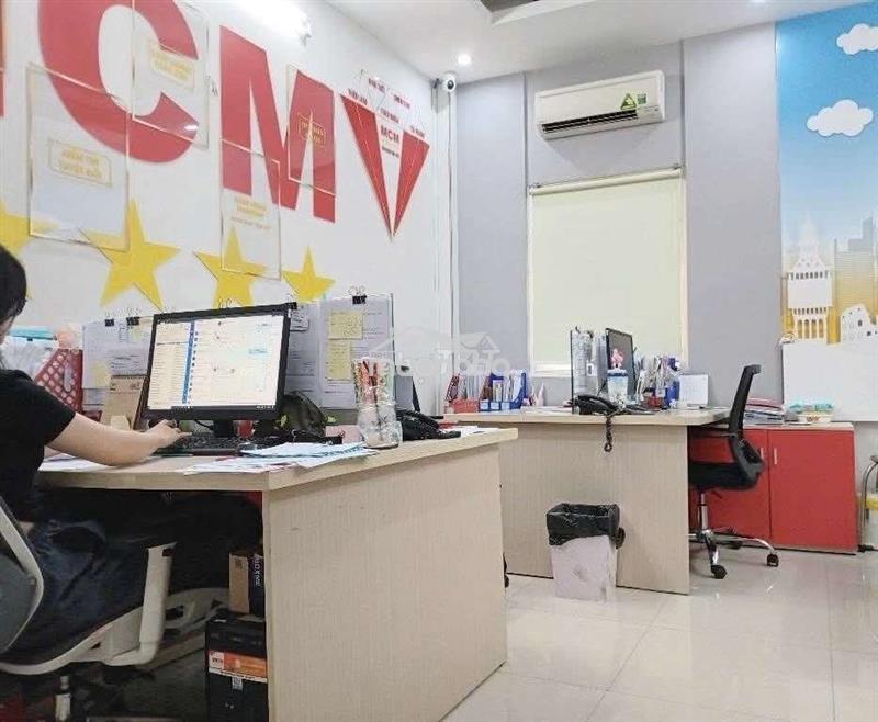 Mặt tiền kinh doanh khu tên lửa . dt 4,5mx20m giá 14,8 tỷ