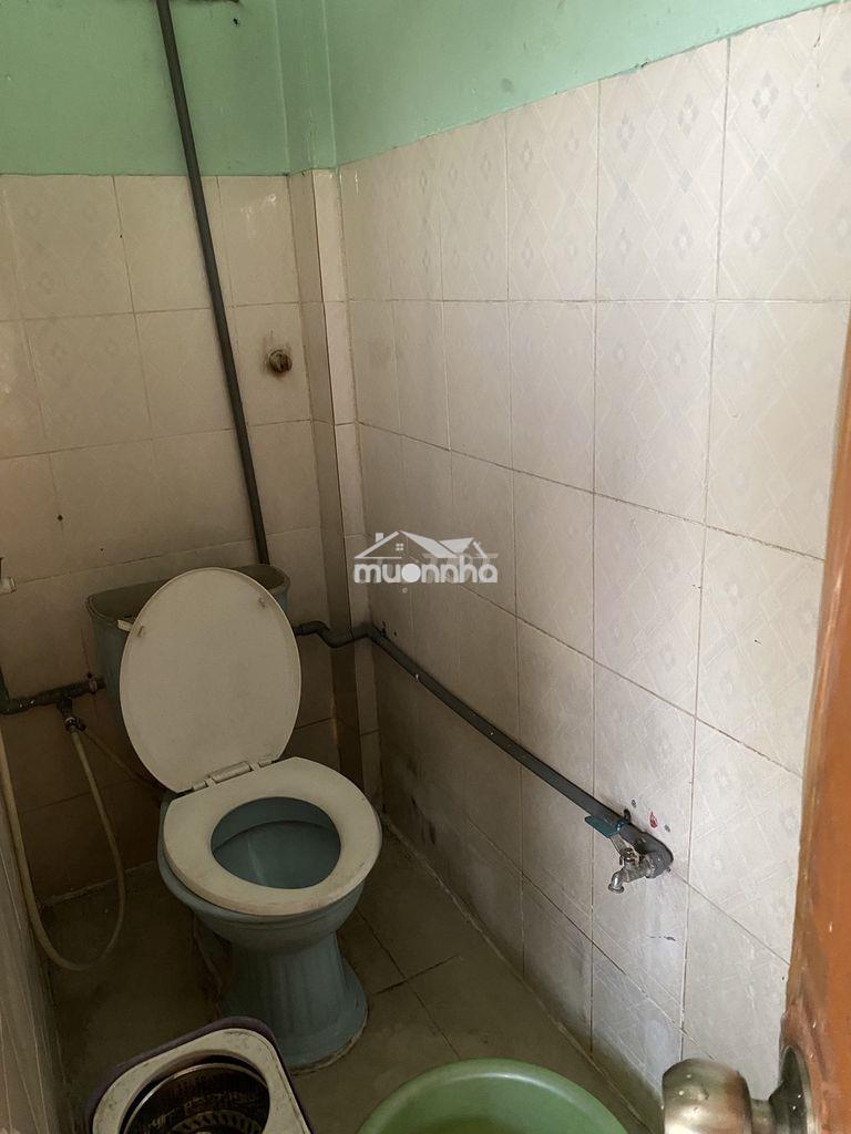 Nhà mặt tiền nguyên căn ql1k giá rẻ - 2