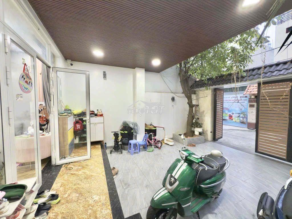 Cho thuê nhà nguyên căn hẻm xe hơi sư vạn hạnh - 4x20m - 18 triệu . - 2