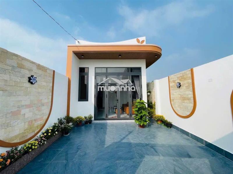 Nhà cấp 4 giá 1350 mặt tiền hl15 