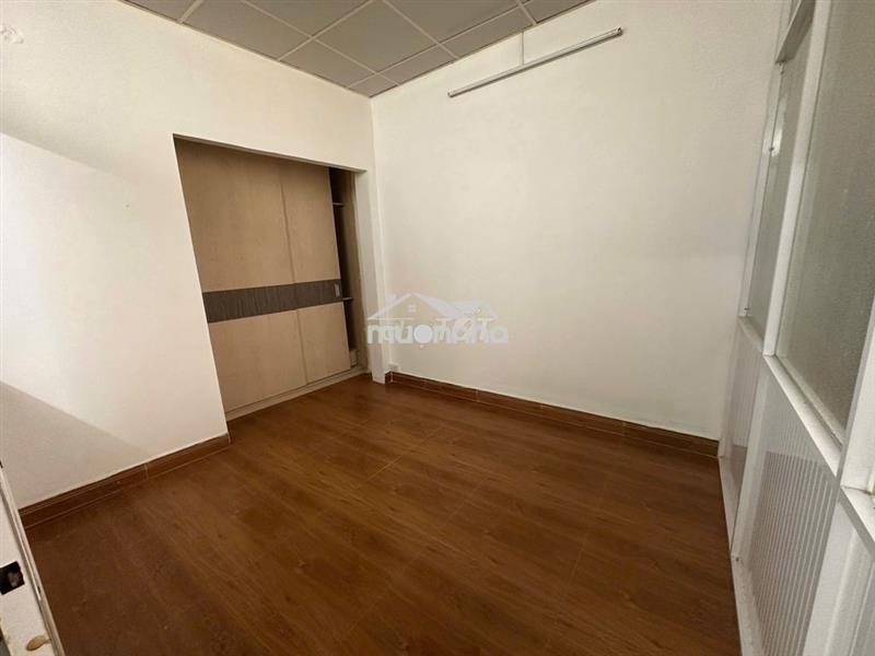 Nhà thuê cmt8 quận 3 2pn 2wc