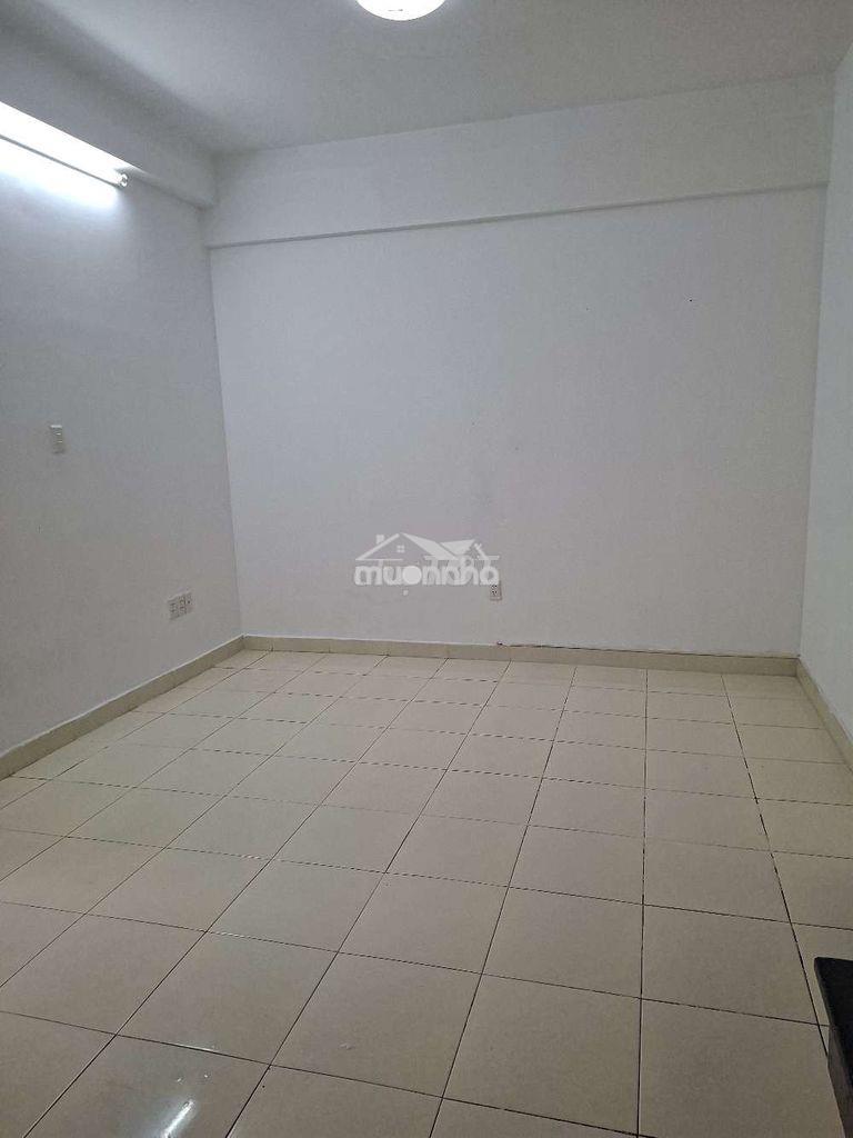 Chính chủ bán căn hộ chung cư đông hải 2pn 2w shr 2ty