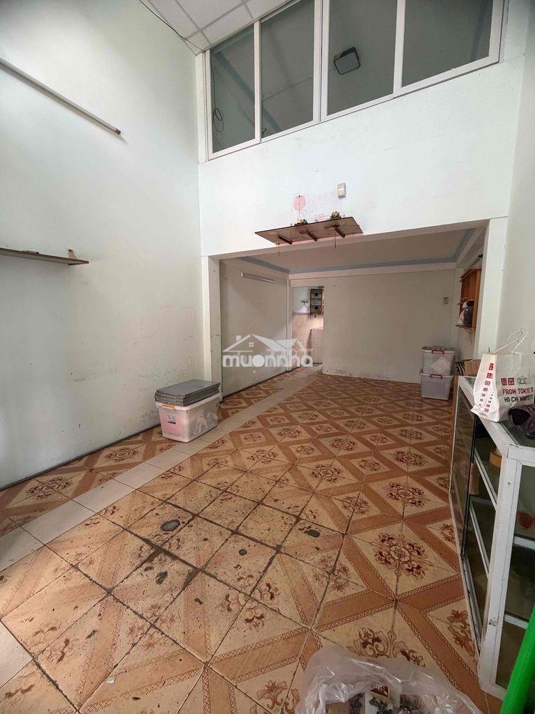 Nhà q11 ở ngay / kinh doanh nhỏ