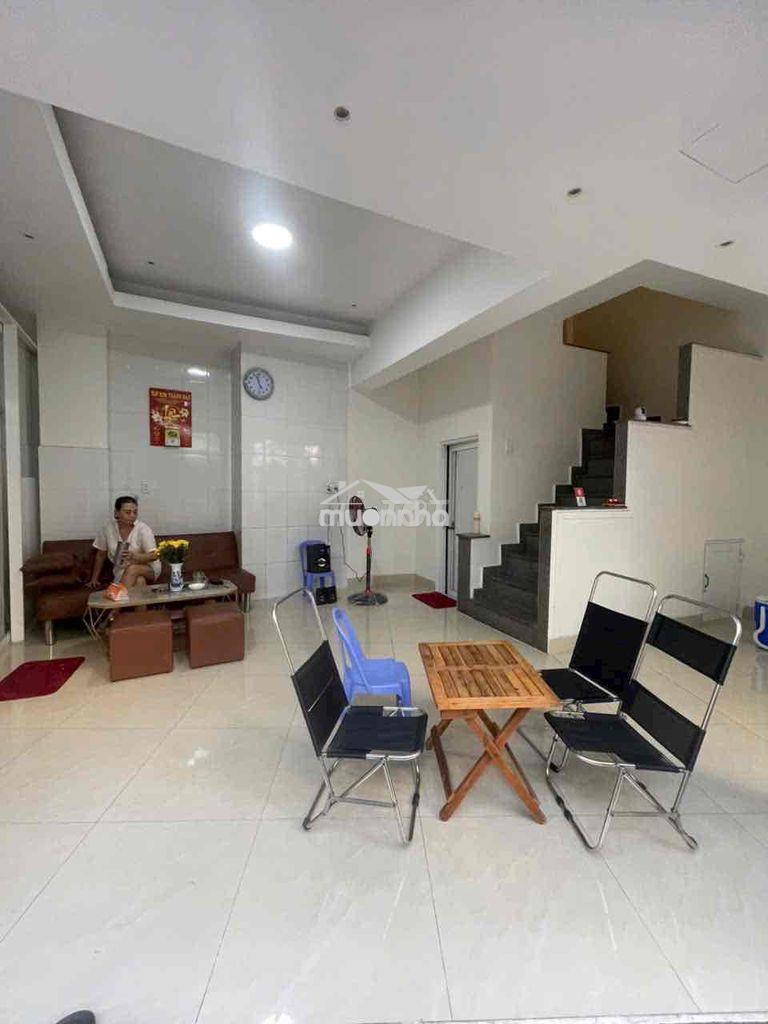 Nhàmới kd phú nhuân - vị trí đẹp, shop xinh chill, 1trệt 1l 2p. ngủ - 4