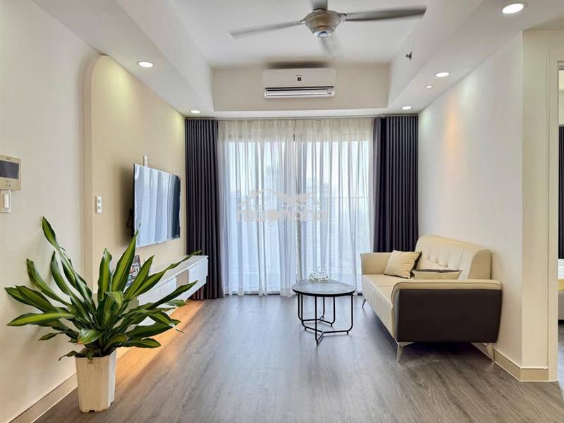 Ch,gần cv gia định,2pn, shr, nt cao cấp,cắt lổ 2tỷ268, bank80%,có góp.