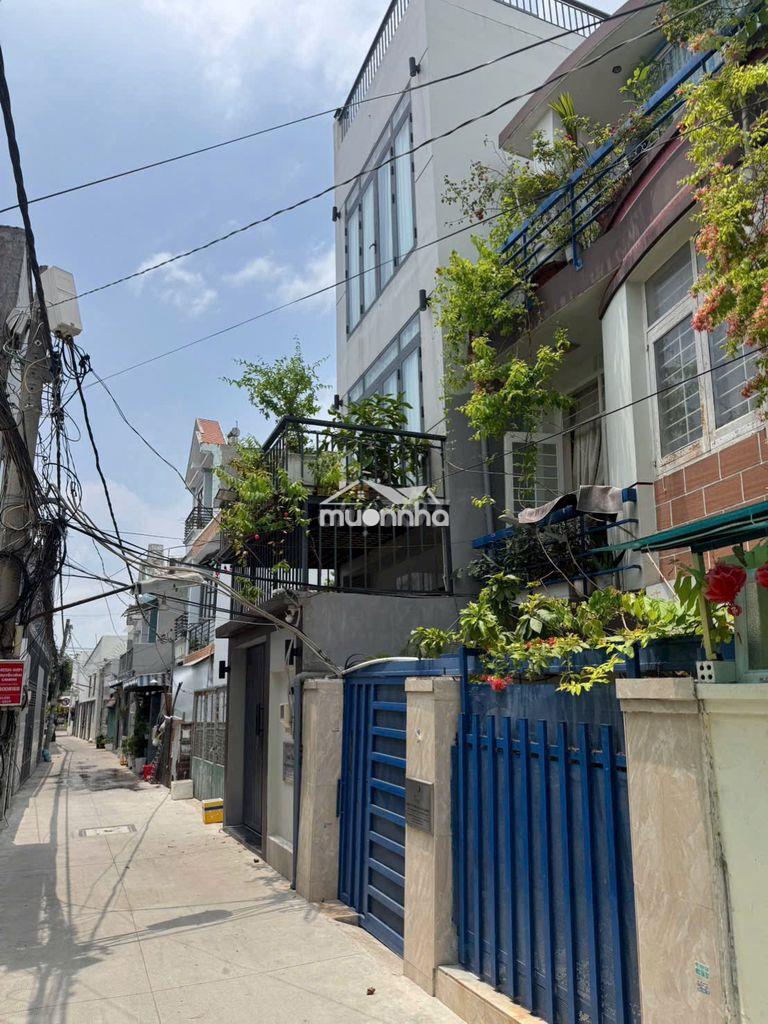 Nhà phố trệt 2 lầu. có 5pn 5wc. tại lê văn lương, ngay ub xã