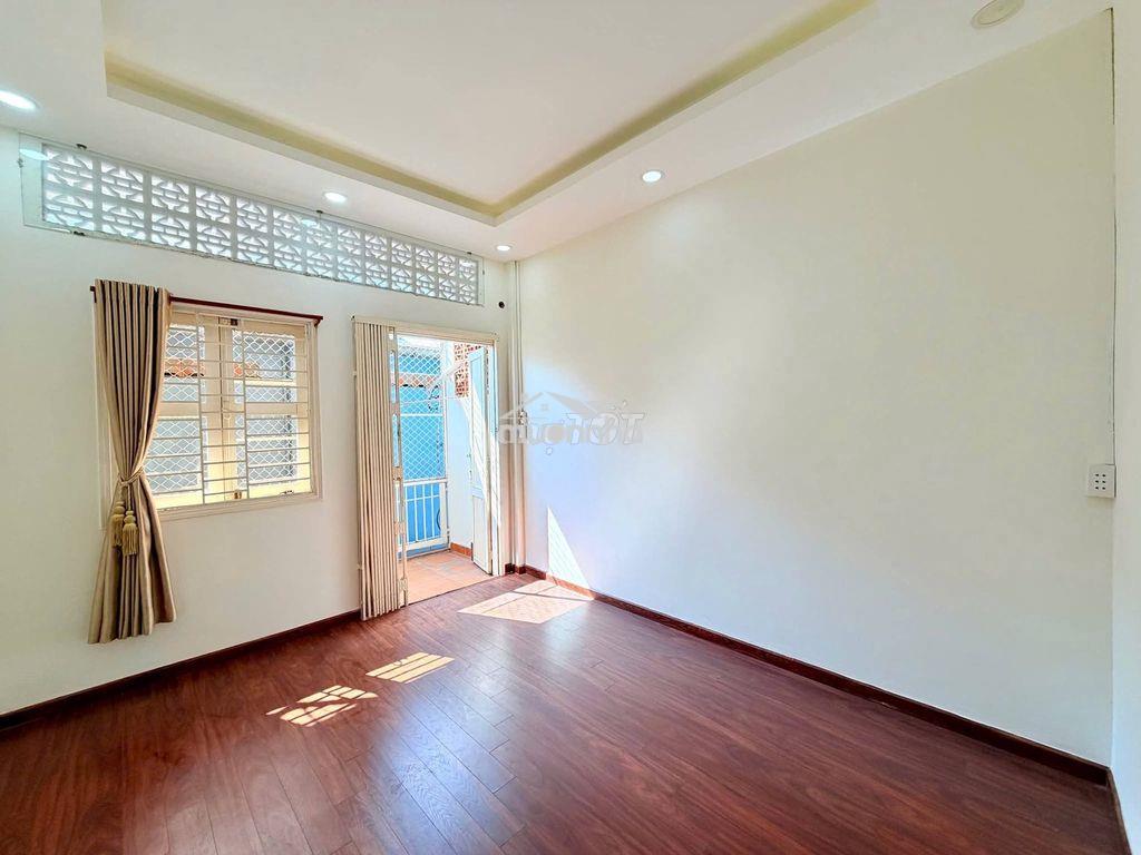 Hơn 6ty,có nhà phan xích long phú nhuận,50m2 ,hẻm thông - 3