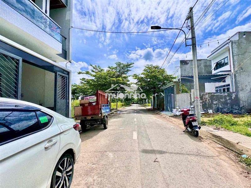 Cô chú về quê cần bán căn nhà lầu cực đẹp gần kdl bửu long