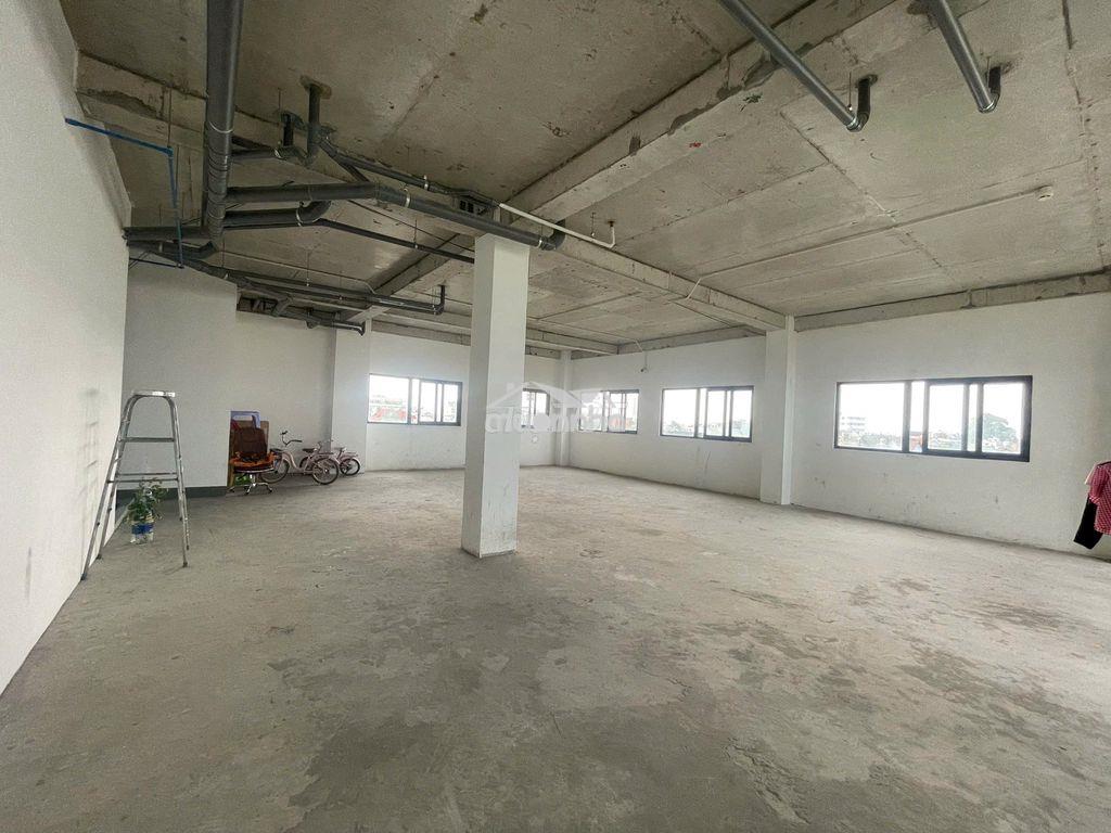 Cho thuê mặt bẳng tm 150m2, giá 10tr/ tháng, dĩ an - 3