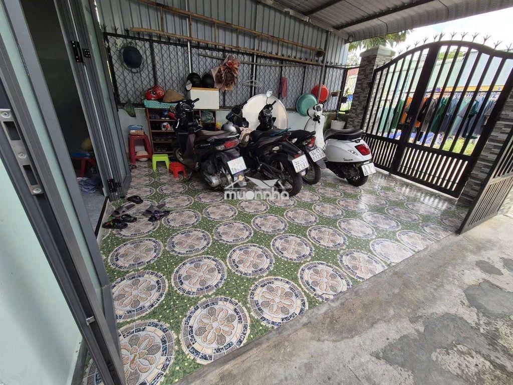 Bán nhà cấp 4 200m2 có 6 phòng trọ phía sau vừa ở cho thuê xe hơi 5m - 2
