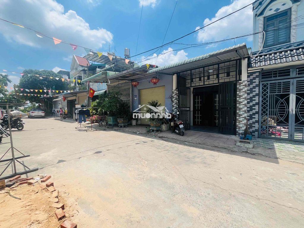 Nhà sổ hồng riêng 61,9m2 tc 100% đường 2 ô tô - 2