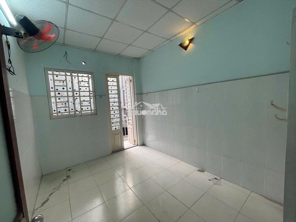 30m2 – 3 tầng – 4pn – sát mt cống quỳnh – 4,84 tỉ. - 3