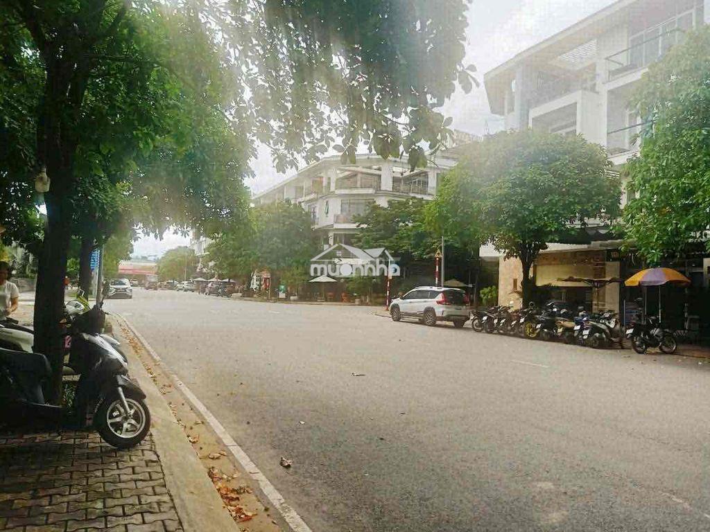 CHO THUÊ NHÀ PHỐ MẶT TIỀN RỘNG TIỆN LÀM VĂN PHÒNG KINH DOANH . - 2