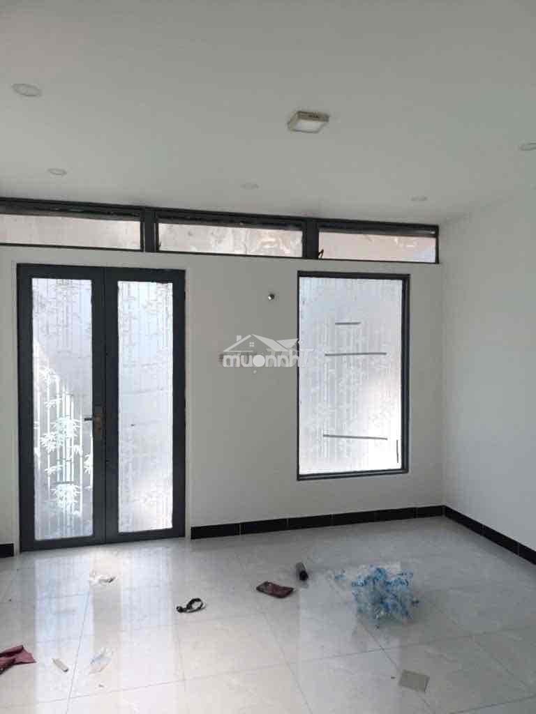 Lê quang định chỉ 1.75tỷ-2lầu - 2pn hẻm oto- p11 bình thạnh - 4